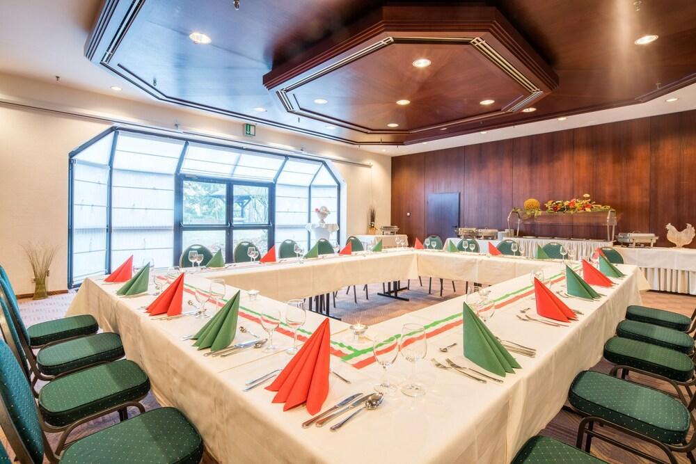 Hotel Bitburg Ngoại thất bức ảnh